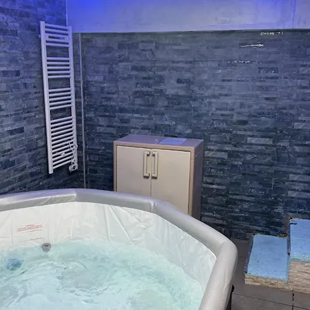 Апартаменты Margot House