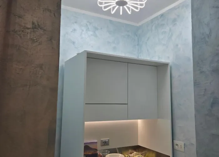 דירה Margot House